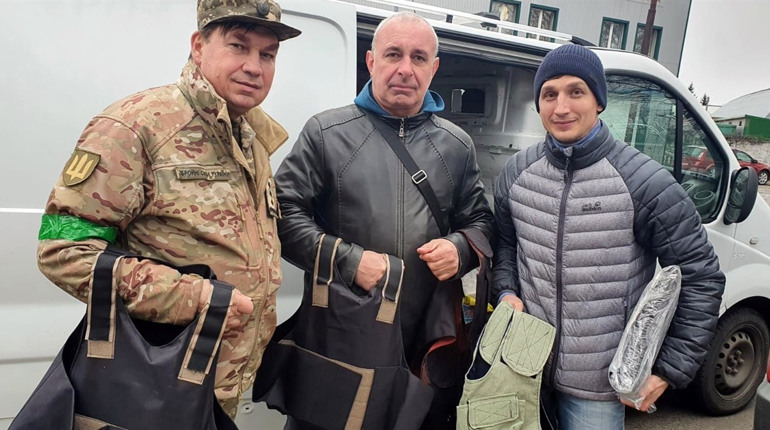 Волновасьці продовжують збирати і доставляти допомогу територіальній обороні