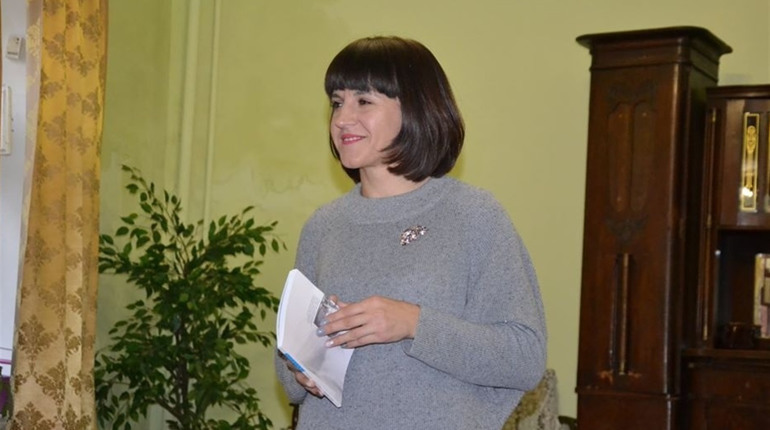 «Невидимі»: переможниця «Гранослова» Оксана Скоц презентувала першу збірку поезій