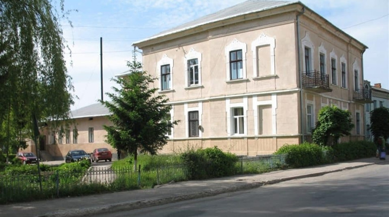 На Тернопільщині на коронавірус захворіло уже 24 медики і четверо дітей