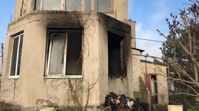 Під час пожежі у Кошарах загинула 70-річна жінка (ФОТО)