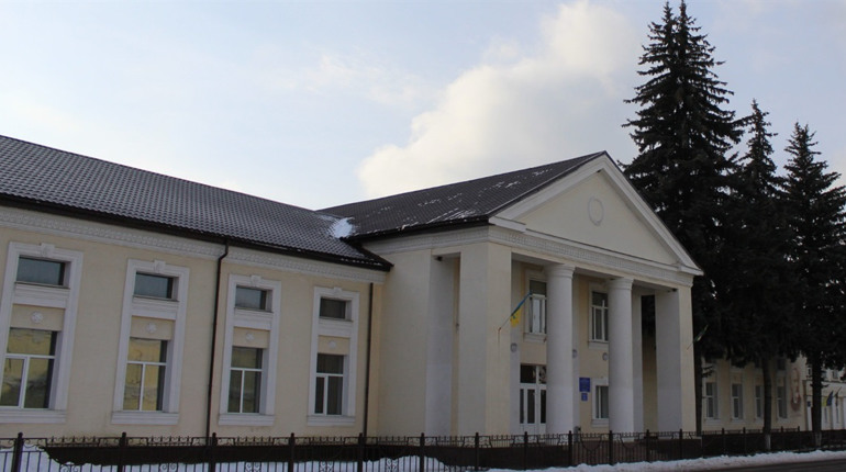 Засніжений центр, міський парк, Ведмежа поляна. Фоторепортаж зимового Тростянця