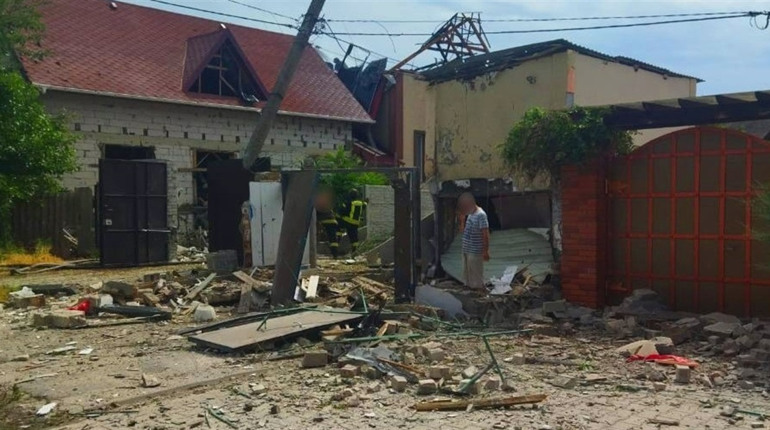 Правоохоронці показали наслідки ворожих обстрілів Херсонщини 29 червня
