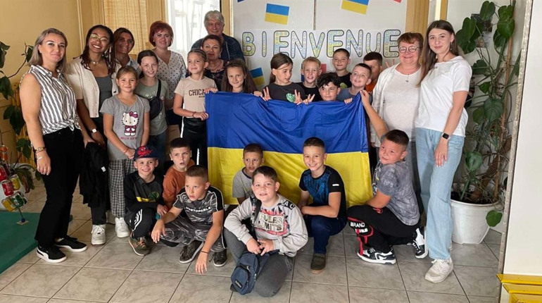 Учні Лозівської громади повернулися з Франції. Що робили ліцеїсти в європейській країні