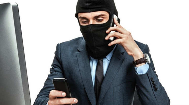 Як не потрапити на гачок шахраїв: поради від поліції