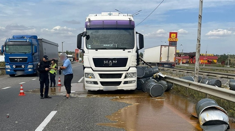 Поблизу Кривого Озера у ДТП загинув пішохід: поліція шукає свідків