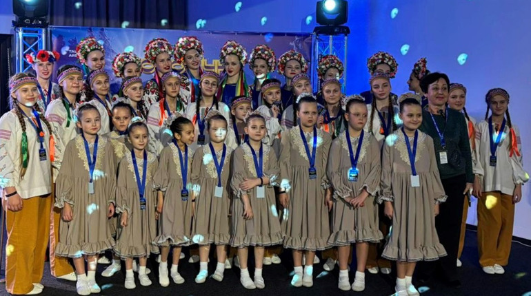 Танцювальний тріумф у Карпатах — Берестинська «Крапелька» виборола Гран-прі та 500 євро