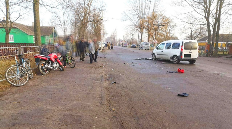 У дорожній пригоді в селі Великі Цепцевичі тяжко травмувався мотоцикліст