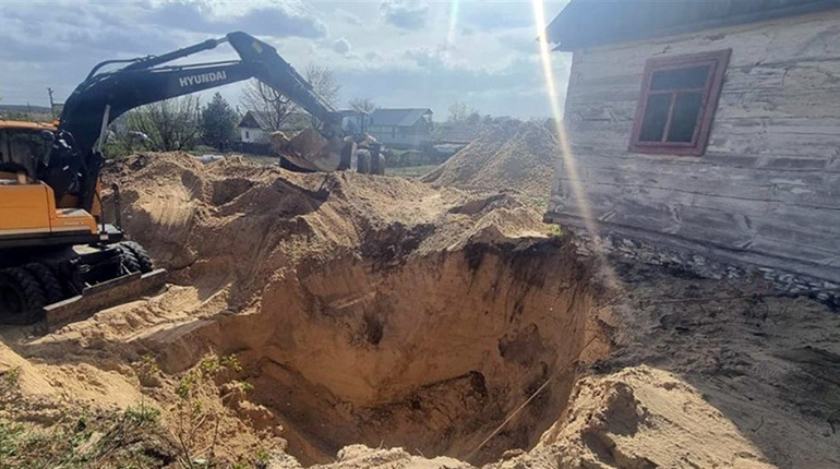 Звягелянина засипало ґрунтом під час копання колодязя – 28-річний чоловік загинув