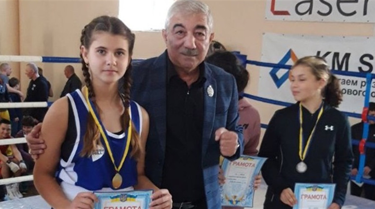 У Біляївки п’ять нових чемпіонських титулів: їх здобули боксери-вихованці ДЮСШ