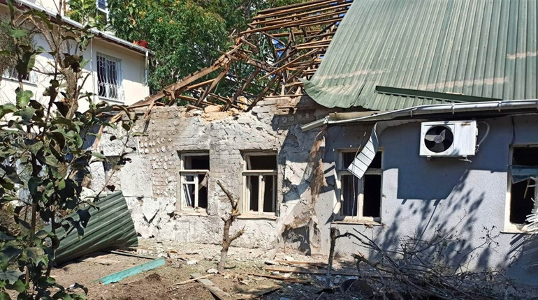 Окупанти обстрілюють Херсонщину: влучили у навчальний та медичний заклади, житлові будинки