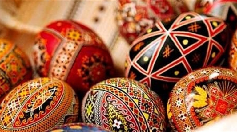 Великдень в Україні: як долучитись до святкових богослужінь