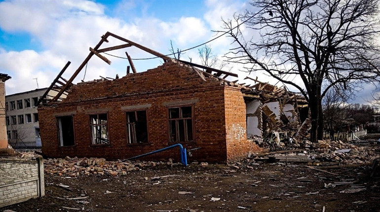 Великописарівську громаду ворог рівняє із землею, загинула людина (фото)