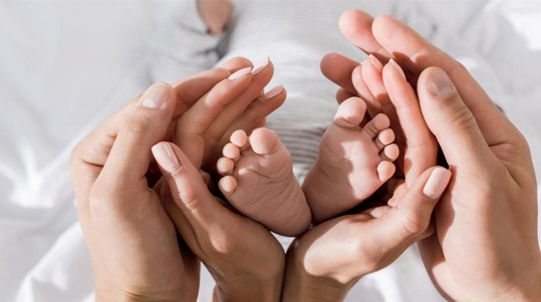 Народжувати стане вигідніше: Верховна Рада збільшила виплати на дитину до 50 тис грн