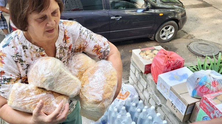 Богданівка разом з Южноукраїнськом допомагає військовим продуктами. ФОТО