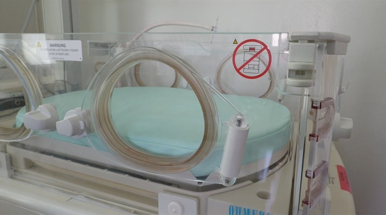 У Шосткинській ЦРЛ спростовують чутки про закриття пологового відділення