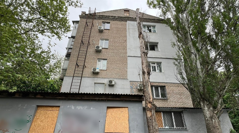 Ворожі обстріли Херсонщини: окупанти завдали ударів з артилерії, мінометів та безпілотників