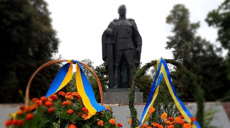 3 вересня в День визволення Білопілля від нацистів у Другій світовій війні вшанували полеглих