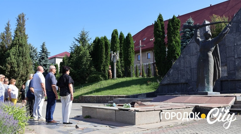 У Городку вшанували пам’ять жертв Другої світової війни