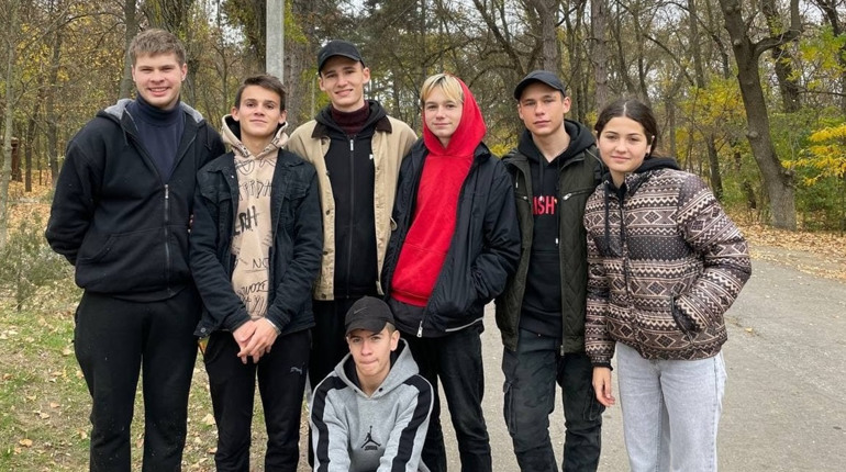 Молодь Біляївки ініціює акцію Коло дружби: хочуть змінити громаду своїми руками, шукають волонтерів