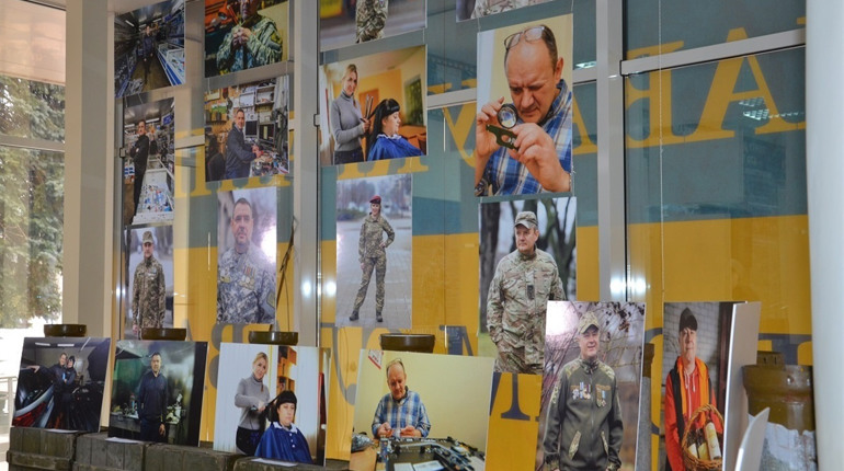 В облдержадміністрації відкрили фотовиставку, присвячену ветеранському бізнесу