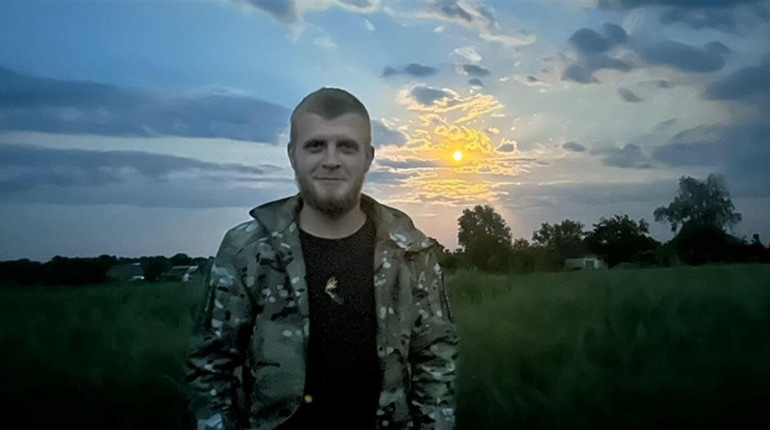 Бойовий медик родом з Будеїв. Молоді титани духу носять форму ЗСУ