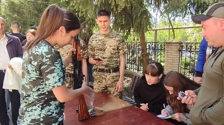 Сильні, сміливі, завзяті. В Балтській громаді відбулася спартакіада з допризовної підготовки