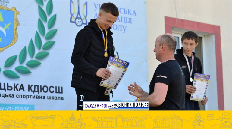 У Володимирці на стадіоні «Янтар» відбулися легкоатлетичні змагання серед школярів громади