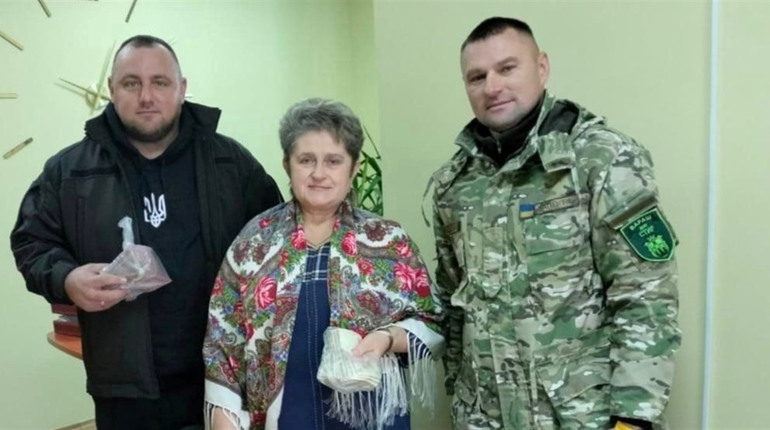 У Вараші працівники Центру реабілітації зібрали кошти і гуманітарну допомогу для військових