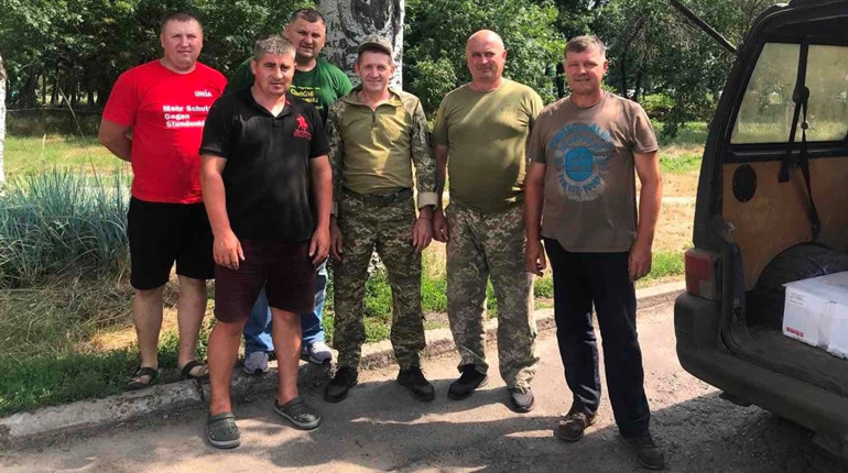 Волонтери Озерського ліцею Каноницької сільської ради здійснили чергову поїздку до Захисників