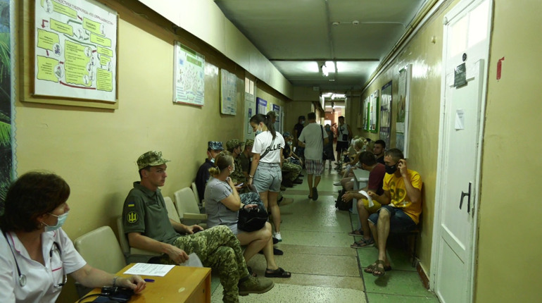 Вакцинація від COVID-19 колективу: Як подати заявку?