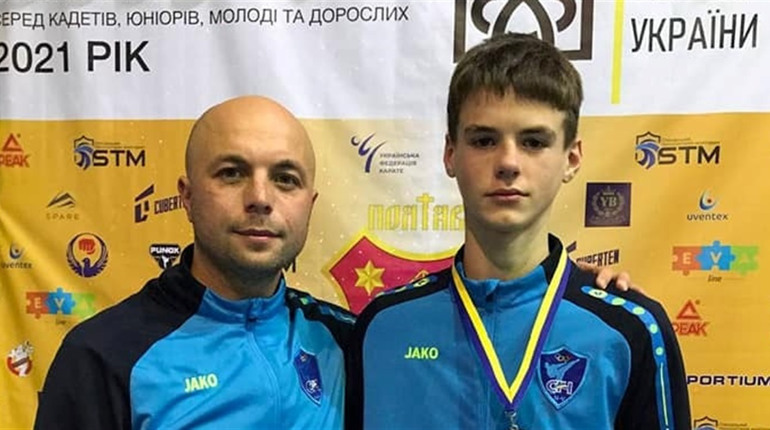Звягельський каратист Артем Алексеєнко став срібним призером Чемпіонату України з карате