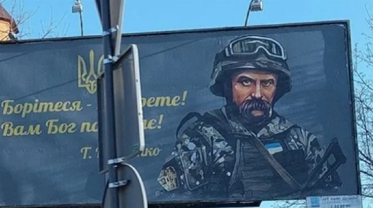 «Не міг переступити і піти»: воїн з Іванівської громади врятував книги про Тараса Шевченка