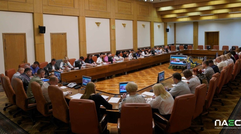 Працівники ПАЕС приєдналися до написання Радіодиктанту національної єдності