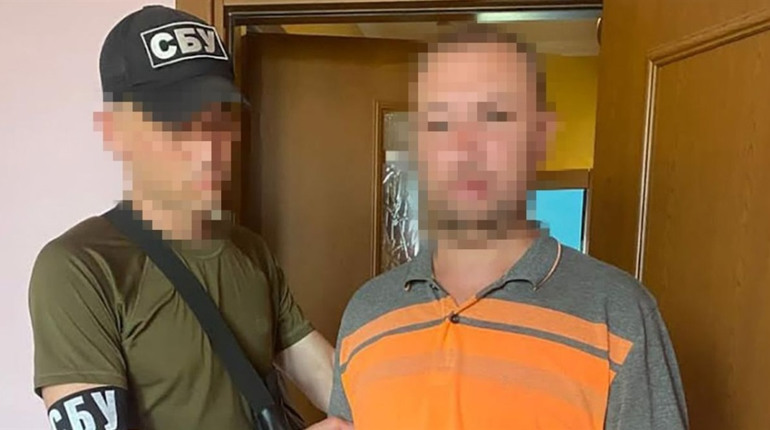 СБУ затримала у Херсоні колаборанта, який присягнув «на вірність росії», щоб катувати українців
