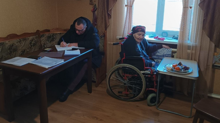 В окупованій частині Херсонщини росіяни обманом відбирають майно в літніх людей