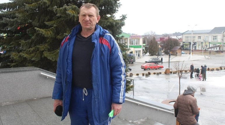 Рішення — допустити до роботи. На Городоччині суд скасовує накази про відсторонення