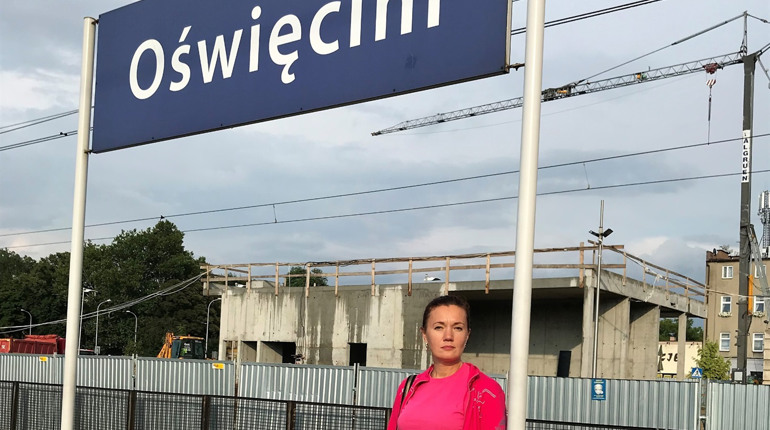 Ніжинська вчителька побувала у найбільшому нацистському таборі та поділилась враженнями