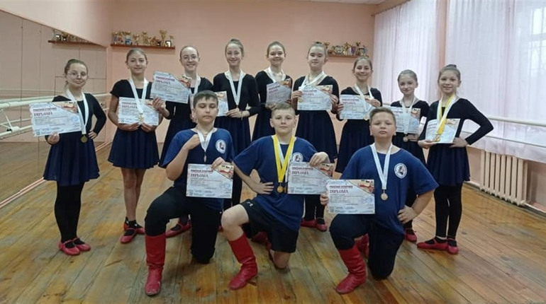 Дві перемоги на міжнародних конкурсах: ансамбль «Унавушка» прославляє Фастів за кордоном