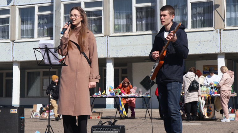 Кожна гривня має значення. Южноукраїнські волонтери збирали гроші на турнікети ЗСУ