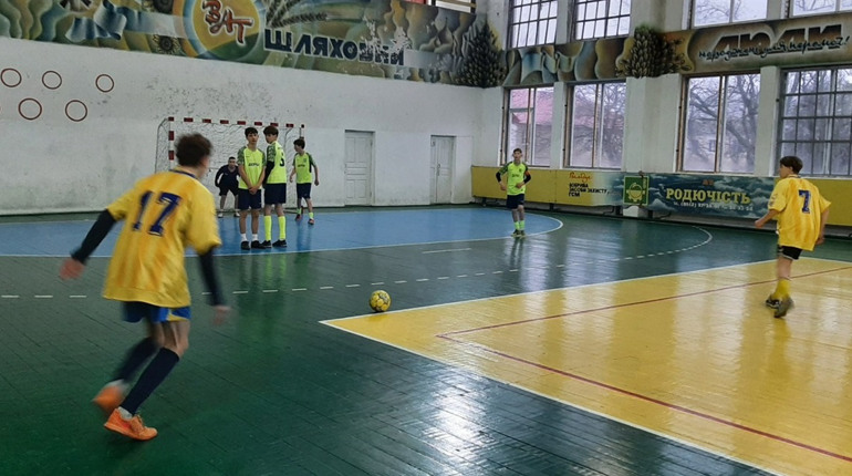 Зимова футбольна першість з футзалу відновилась. Чергові результати первомайців
