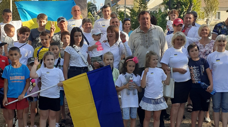 У Новій Каховці малювали символи України