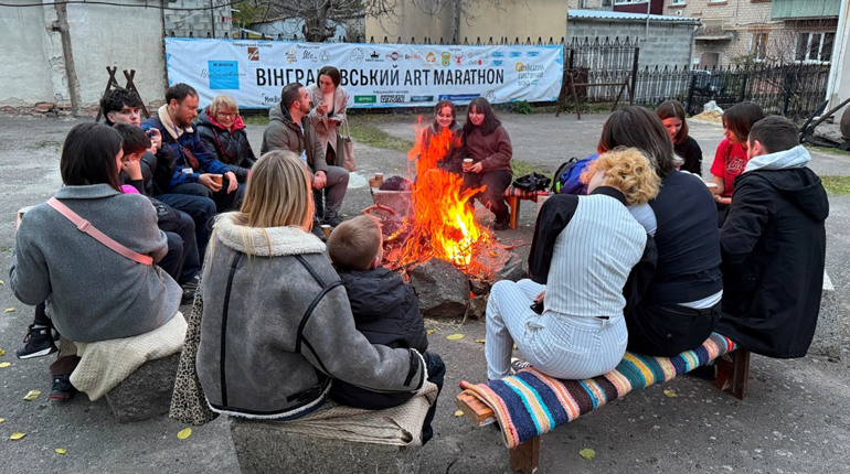 Поетична толока у музеї: у Первомайську стартував Вінграновський ART MARATHON 2025