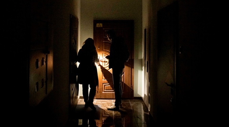 В Сумиобленерго пояснили, чому у Шосткинському районі діють графіки аварійних відключень