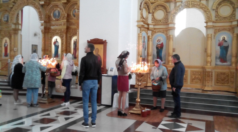 Великдень святкуватимемо вдома