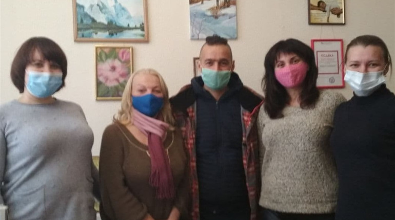У Нікополі почав роботу волонтерський центр Святого Миколая