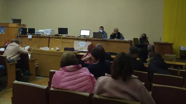 Куди зникли п'ять мішків з бюлетенями в Херсоні і коли завершиться підрахунок голосів