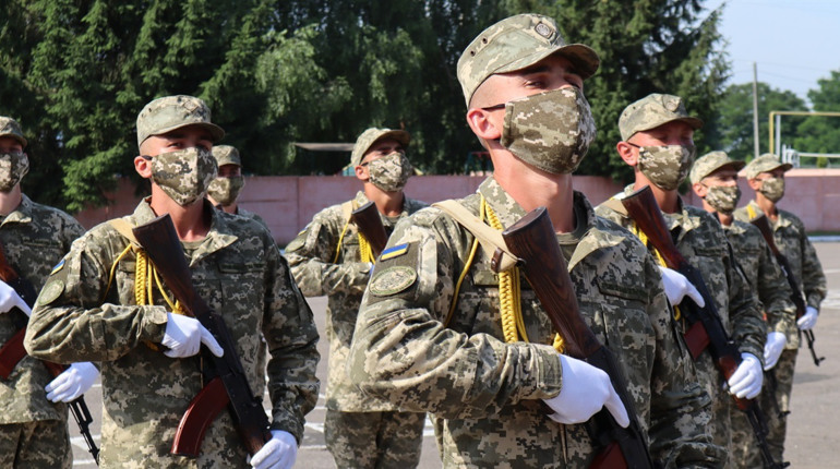 Юнаків 2005 року народження приписують до призовних дільниць для майбутньої строкової служби