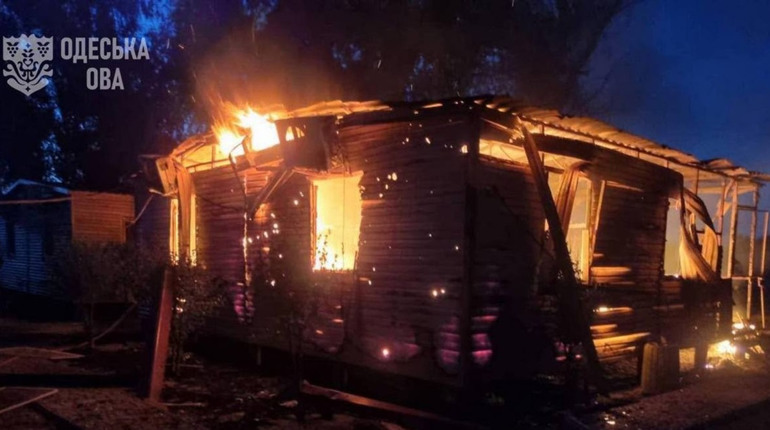 Цієї ночі шахеди вдарили по Вилковому: місто без світла, є постраждалі