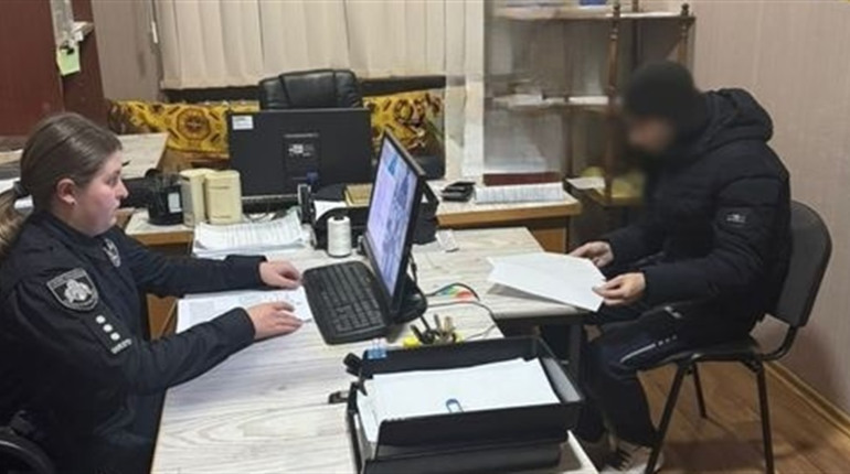 У Жовтих Водах поліцейські затримали місцевого жителя за замах на вбивство чоловіка