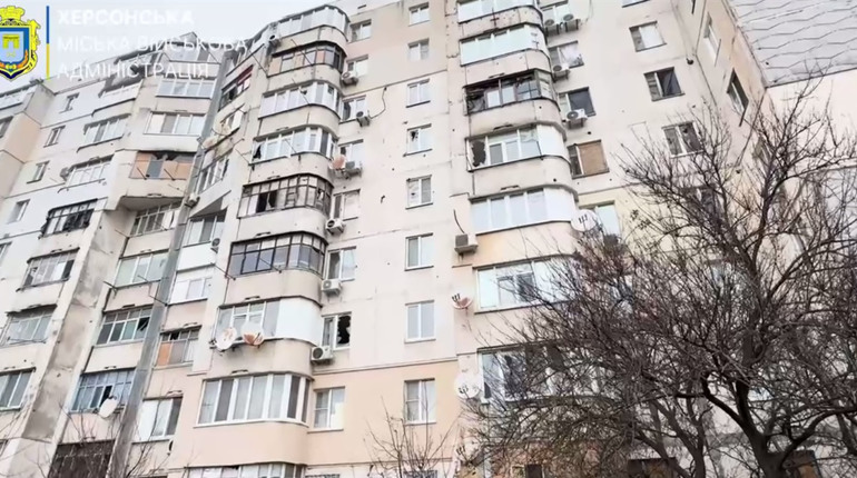 На Херсонщині окупанти обстріляли житлові будинки, соціальну та критичну інфраструктуру